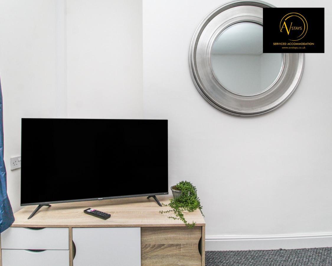 Modern House By Av Stays Short Lets & Serviced Accommodation St Helens St Helens  Exterior photo